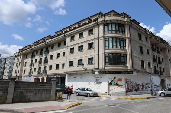Апартаменты Apartamento Carrera Кальдас-де-Рейес Экстерьер фото